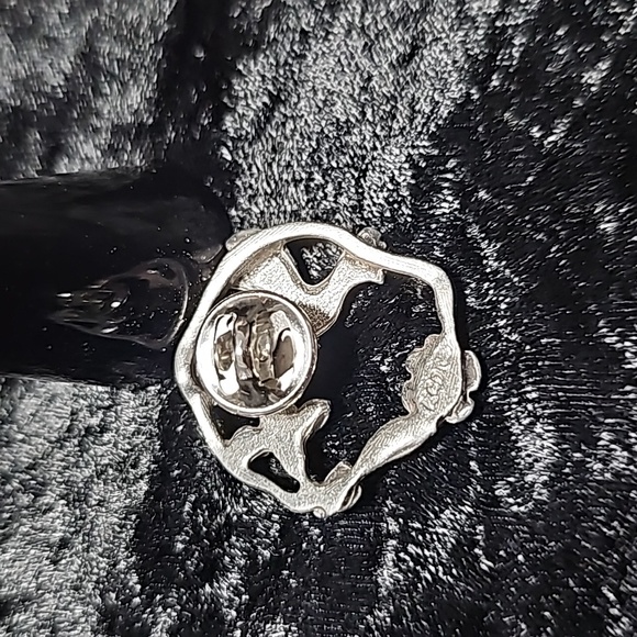 Vintage LCD Hummingbird Brooch Pin Floral Wreath Pewter Lindsay Claire Designs - Picture 3 of 5